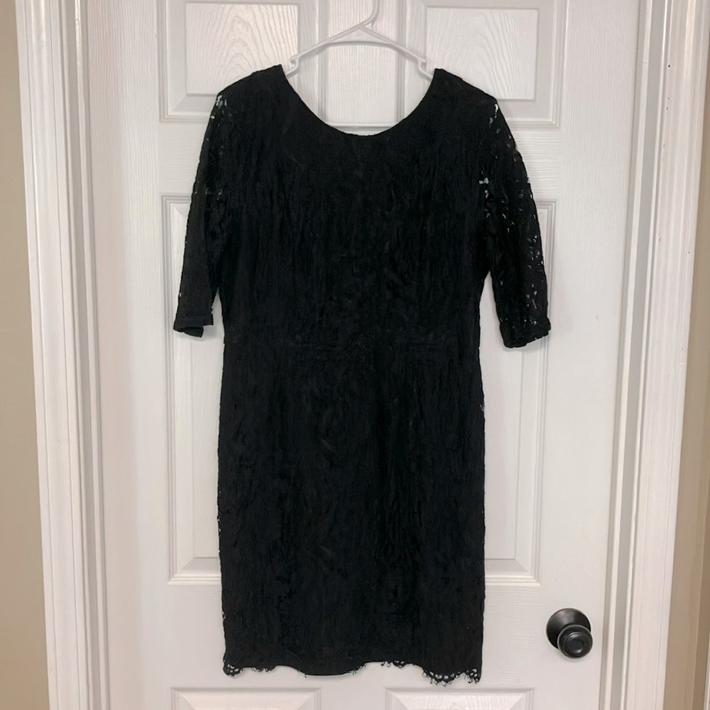 Sharagano Black Lace Knee length dress with sleeves. Size XL. Gently used.